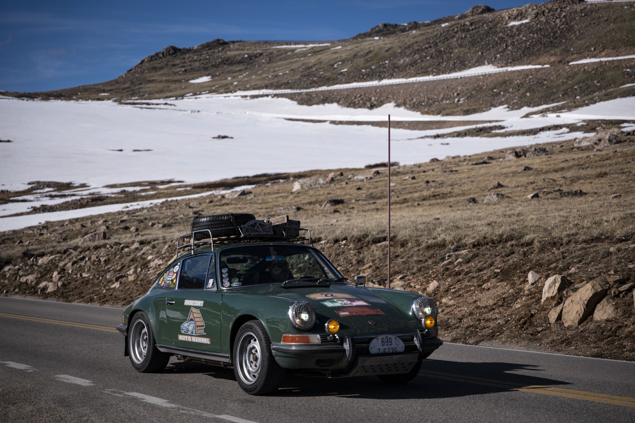A vintage 911 on the Beartooth