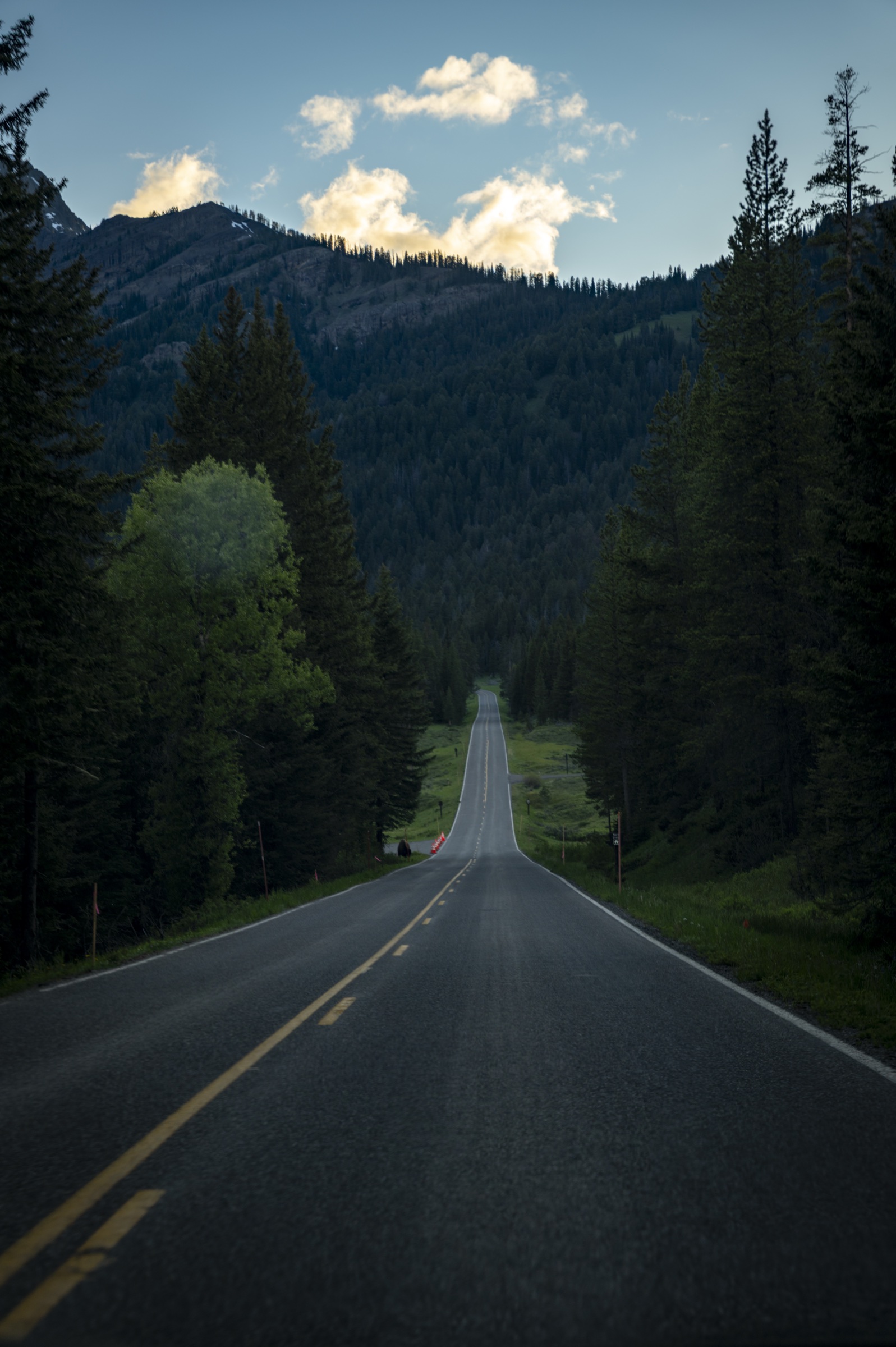 The road into the valley